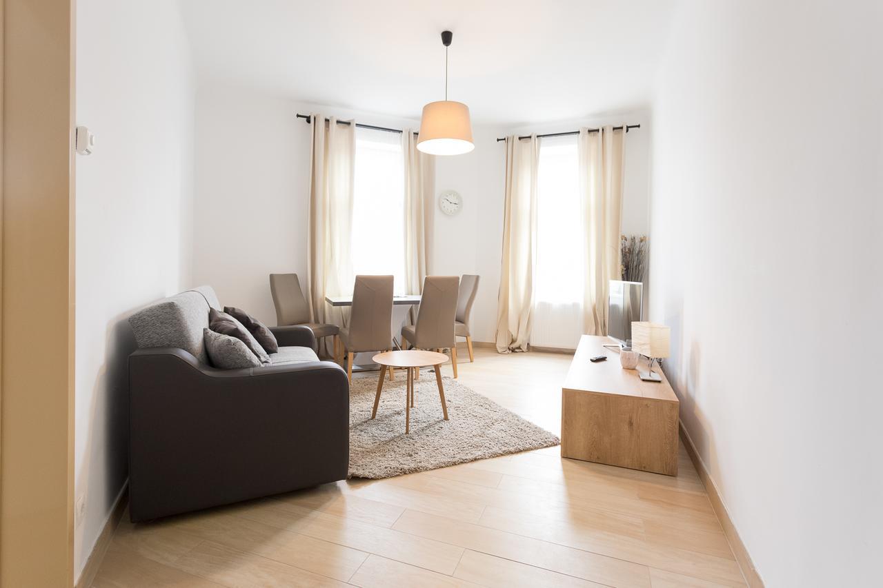 Apartament House In Viena