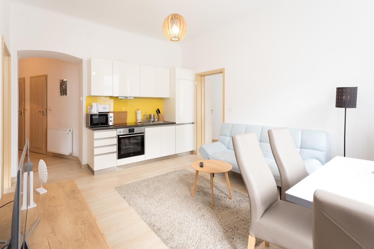 Apartament House In *